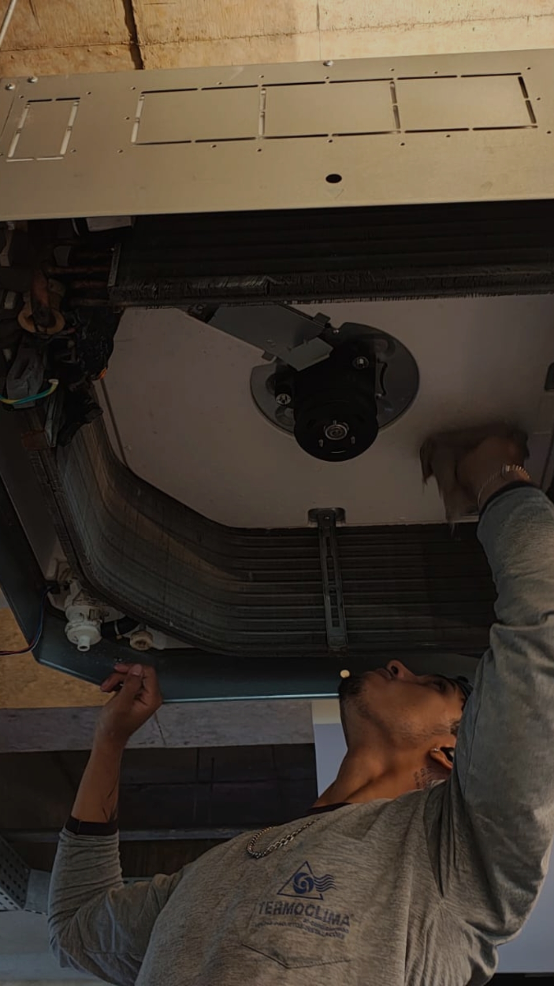 Diferença entre manutenção Preventiva e Corretiva: O que muda na eficiência, custo e vida útil do ar-condicionado